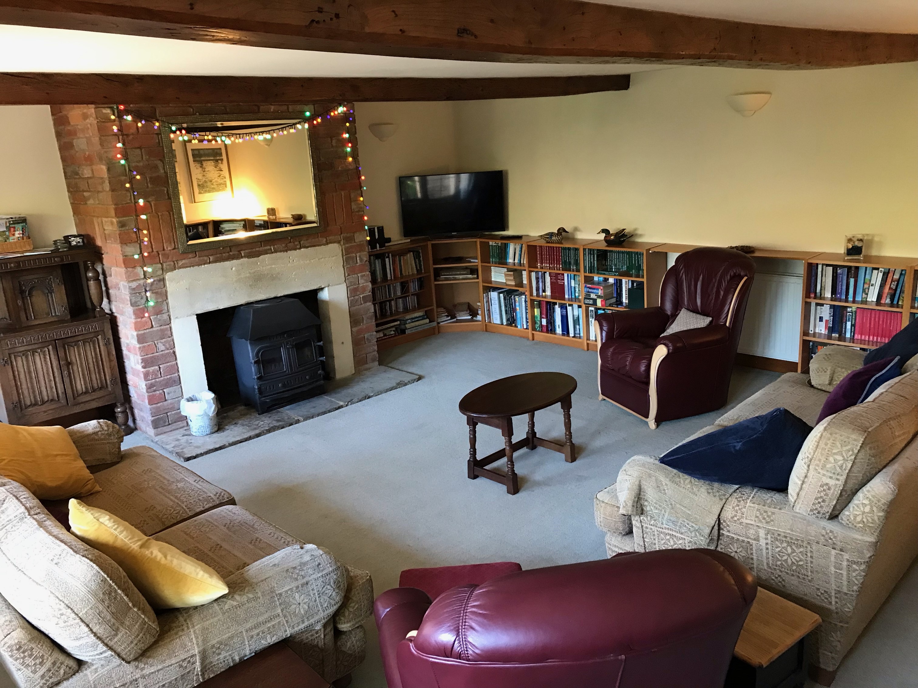 Large Sitting Room with fantastic book library